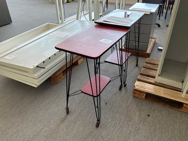 Televisietafel vintage (2x) - afbeelding 1 van  4