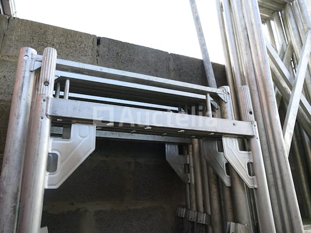 Telka aluminium gevelsteigers - afbeelding 1 van  7