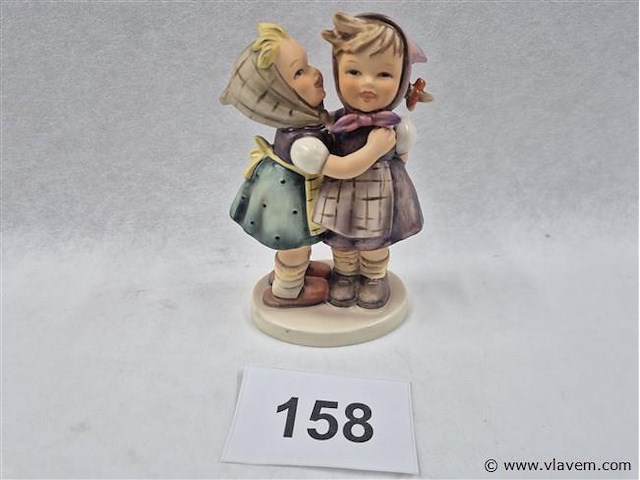 Telling her secret - afbeelding 1 van  3