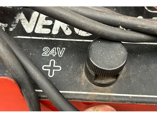 Telwin accu lader - afbeelding 4 van  8