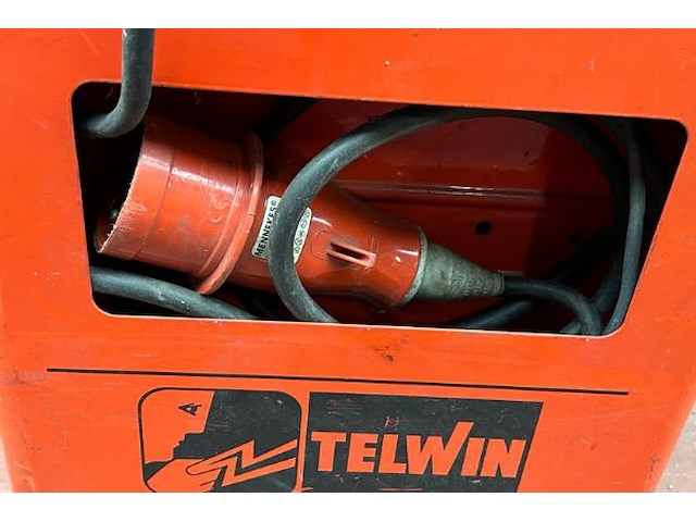 Telwin accu lader - afbeelding 5 van  8