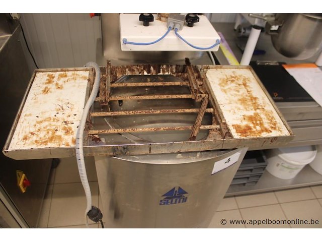 Tempering machine selmi plus, bouwjaar 2012, serienummer 3842, roestvrij staal, werking niet gekend - afbeelding 4 van  5