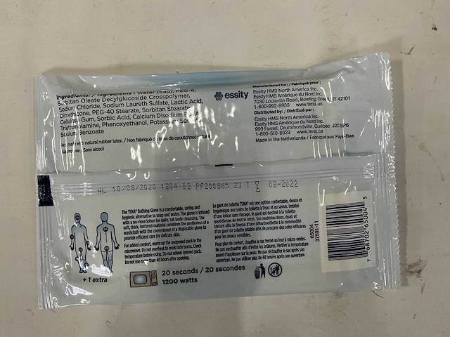 Tena wegwerp vochtige washandjes verpakking 5 stuks (1620x) - afbeelding 5 van  5