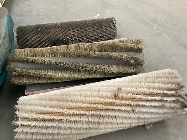 Tennant 95 sweeper borstelmachine - afbeelding 8 van  16