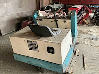 Tennant veegmachine - afbeelding 3 van  5