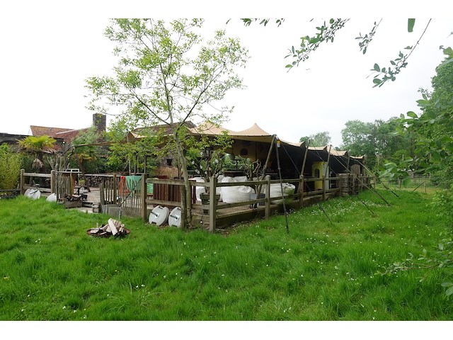 Tent - afbeelding 1 van  20