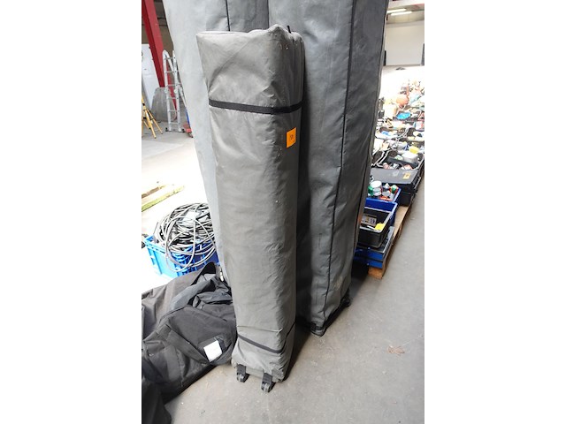 Tent - afbeelding 1 van  2