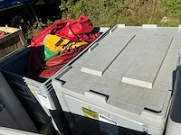 Tentickle stretchtent van 9x6 meter, compleet met palen en bevestigingsmateriaal - afbeelding 6 van  7