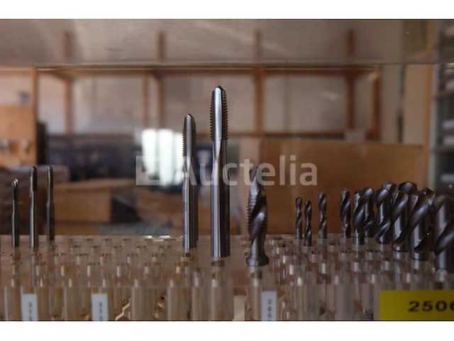 Tentoonstelling met lonten en tarotkaarten - afbeelding 4 van  5