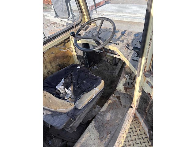 Terbeg - 1994 - yt17 - industriële trekker - afbeelding 5 van  10