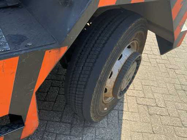Terberg - trt89 - vrachtwagen - rangeertrekker - afbeelding 14 van  53