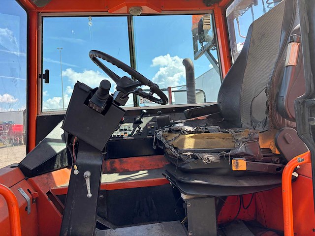 Terberg - trt89 - vrachtwagen - rangeertrekker - afbeelding 28 van  53