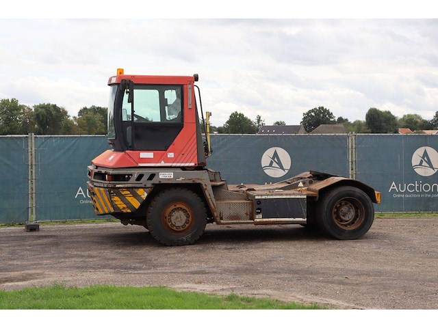 Terminal trekker terberg rt diesel 174kw 30000kg 2002 - afbeelding 1 van  1