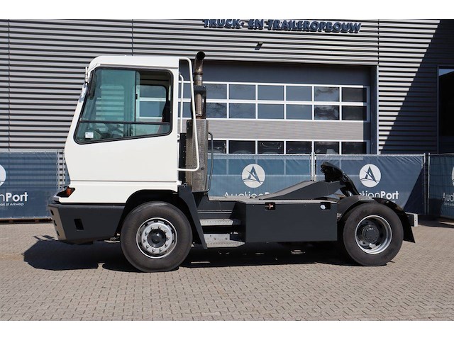Terminal trekker terberg yt180 diesel 2019 - afbeelding 1 van  1
