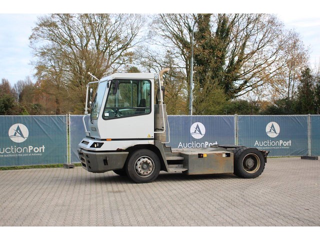 Terminal trekker terberg yt182 diesel 176pk 2016 - afbeelding 1 van  1