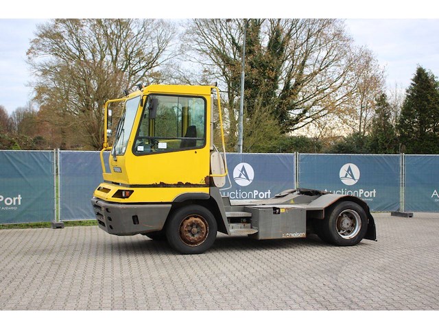 Terminal trekker terberg yt182 diesel 2011 - afbeelding 1 van  1