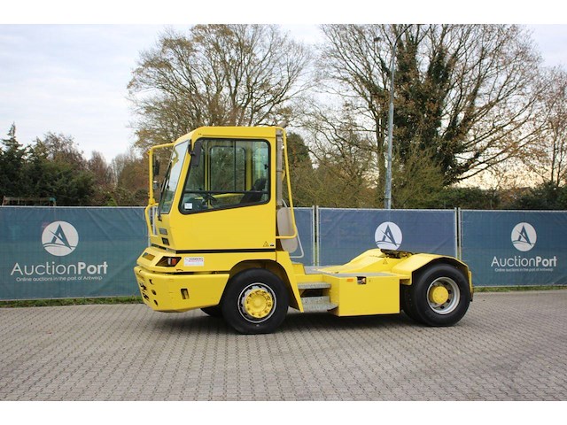 Terminal trekker terberg yt182 diesel 2014 - afbeelding 1 van  1