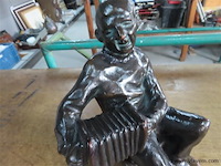 Terracotta muzikant gesigneerd - afbeelding 2 van  3