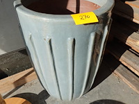 Terracotta vaas - afbeelding 1 van  2