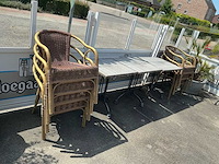 Terras tafels met stoelen - afbeelding 2 van  4