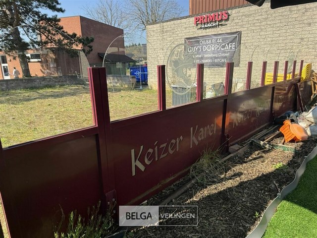 Terrasafscheiding keizer karel glas/ijzer - afbeelding 2 van  12