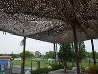 Terrasoverkapping met camouflagenet - afbeelding 3 van  4