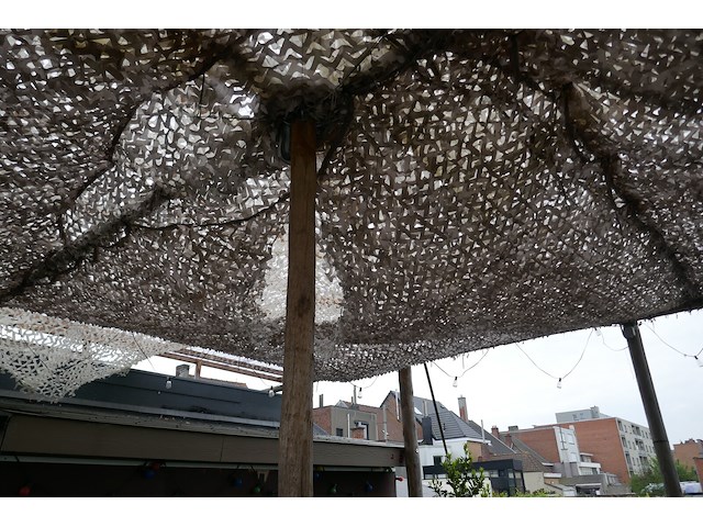 Terrasoverkapping met camouflagenet - afbeelding 4 van  4