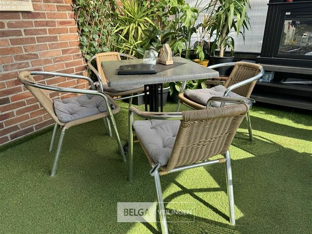 Terrasset tafel met 4 stoelen - afbeelding 1 van  6