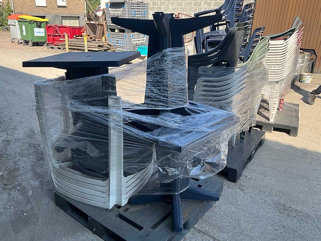 Terrasstoelen en tafels - afbeelding 4 van  4