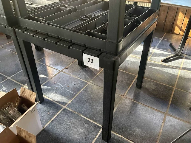 Terrastafel en stoelen (7x) - afbeelding 2 van  6