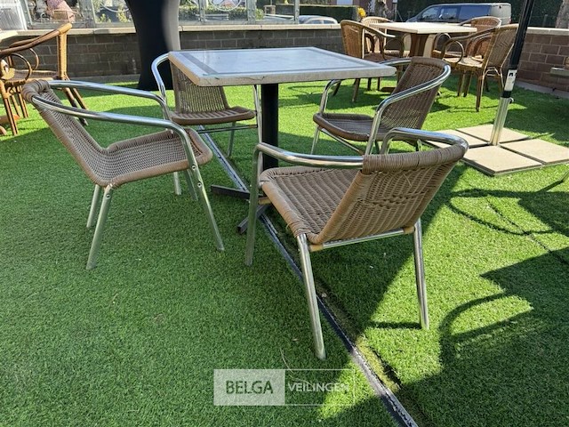 Terrastafel met 4 stoelen - afbeelding 1 van  5