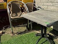 Terrastafel met div stoelen
