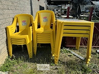 Terrastafel met div stoelen - afbeelding 2 van  5