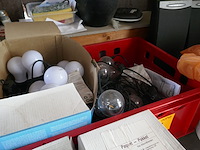Terrasverlichting, ijsemmers, hifi, ea - afbeelding 3 van  6