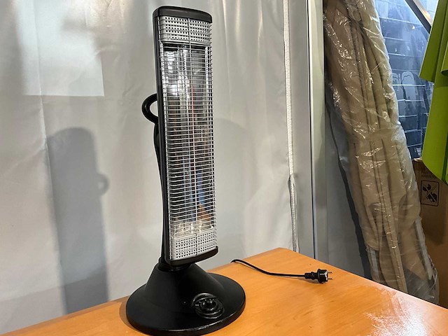 Terrasverwarmer nieuw - 1500 w - draaibaar - zwart - afbeelding 4 van  5