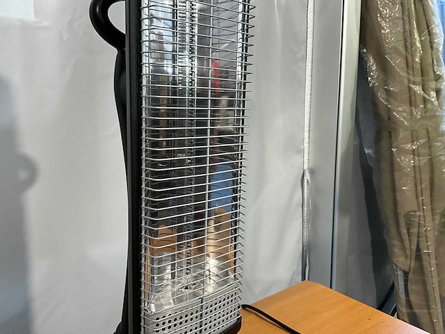 Terrasverwarmer nieuw - 1500 w - draaibaar - zwart - afbeelding 5 van  5