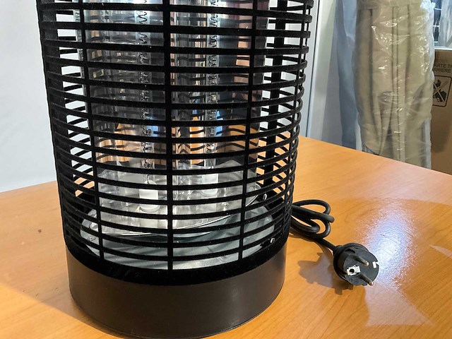 Terrasverwarmer nieuw - 23x55cm - zwart - 1500w - zwenkend - afbeelding 4 van  4