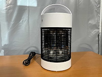 Terrasverwarmer nieuw - 38x22cm - 1500w- wit - zwenkend - afbeelding 1 van  4