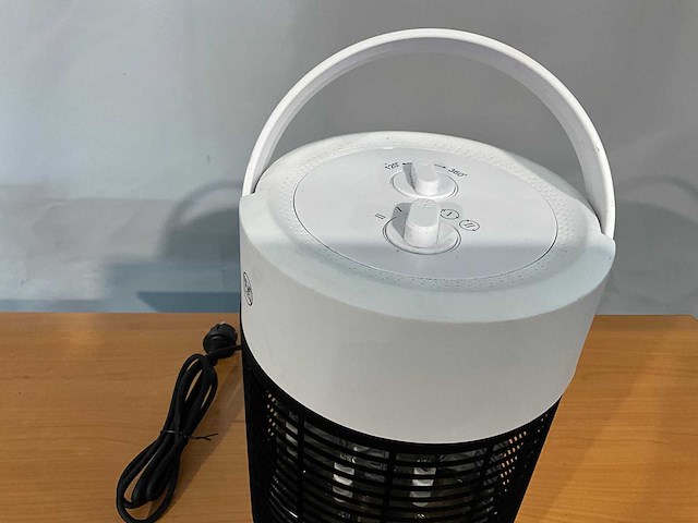 Terrasverwarmer nieuw - 38x22cm - 1500w- wit - zwenkend - afbeelding 4 van  4