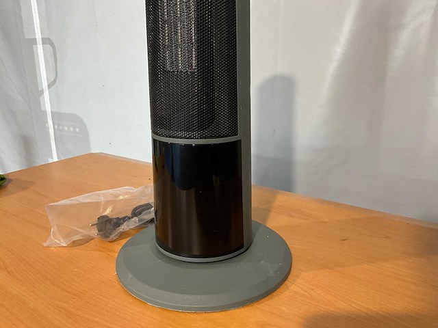 Terrasverwarmer nieuw - 63x12cm - zwart - lichtgevende schouw - afbeelding 4 van  4