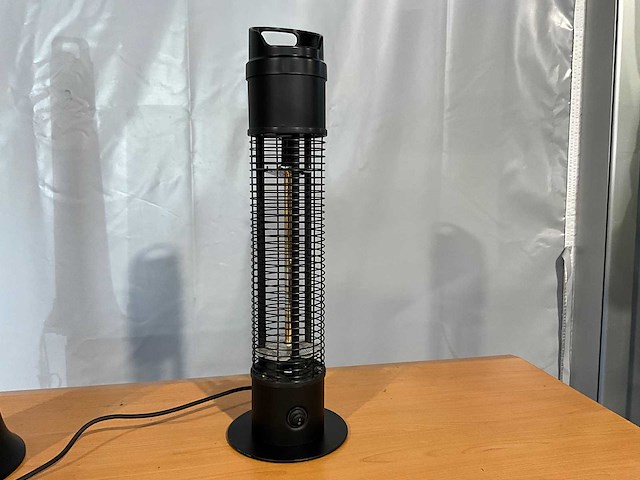 Terrasverwarmer nieuw - 66x12cm - zwart - afbeelding 1 van  3