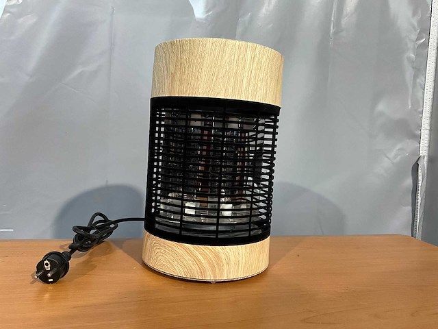 Terrasverwarmer zwenkend - nieuw - houtlook - 1200w - afbeelding 1 van  3