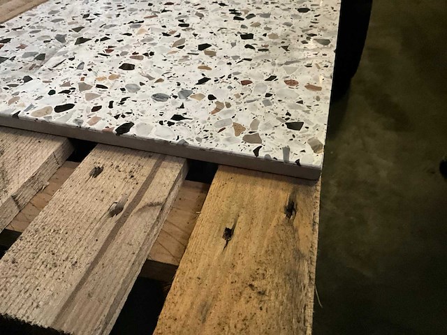 Terrazzo vloertegel - afbeelding 2 van  3