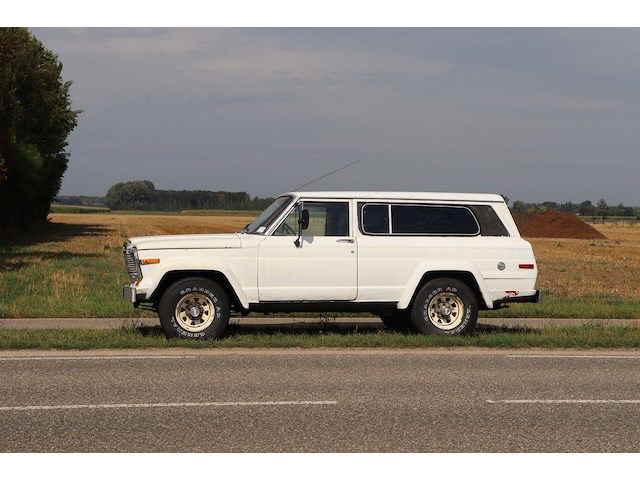 Terreinwagen jeep cherokee chief benzine 121pk 1979 (marge) - afbeelding 1 van  1