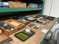 Tesa en kroeplin assortiment meetgereedschappen - afbeelding 1 van  9
