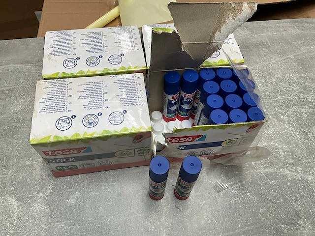 Tesa lijmstick 10gr (88x) - afbeelding 2 van  3