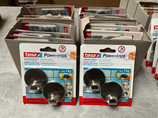 Tesa powerstrips easy on/easy off 2 stuks zelfklevende handdoek haak max 1kg (26x) - afbeelding 1 van  3