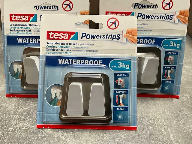 Tesa powerstrips easy on/easy off zelfklevende dubbele handdoek haak waterproof 3kg (17x) - afbeelding 2 van  3