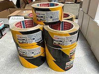 Tesa signal markeer tape geel/zwart rol 66 m x 55 mm (13x) - afbeelding 1 van  4