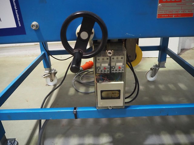 Tesa - afbeelding 2 van  11